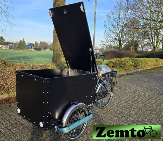 Elektro Bakfiets Cargo Trike Classic Narrow Steps, Box mit Deckel, individuell konfigurierbar