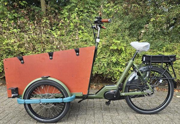 Bakfiets Zemto E-Daycare zum Transport bis zu 6 kleine Kinder,  individuell konfigurierbar, Shimano