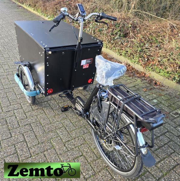 Elektro Bakfiets Cargo Trike Classic Narrow Steps, Box mit Deckel, individuell konfigurierbar